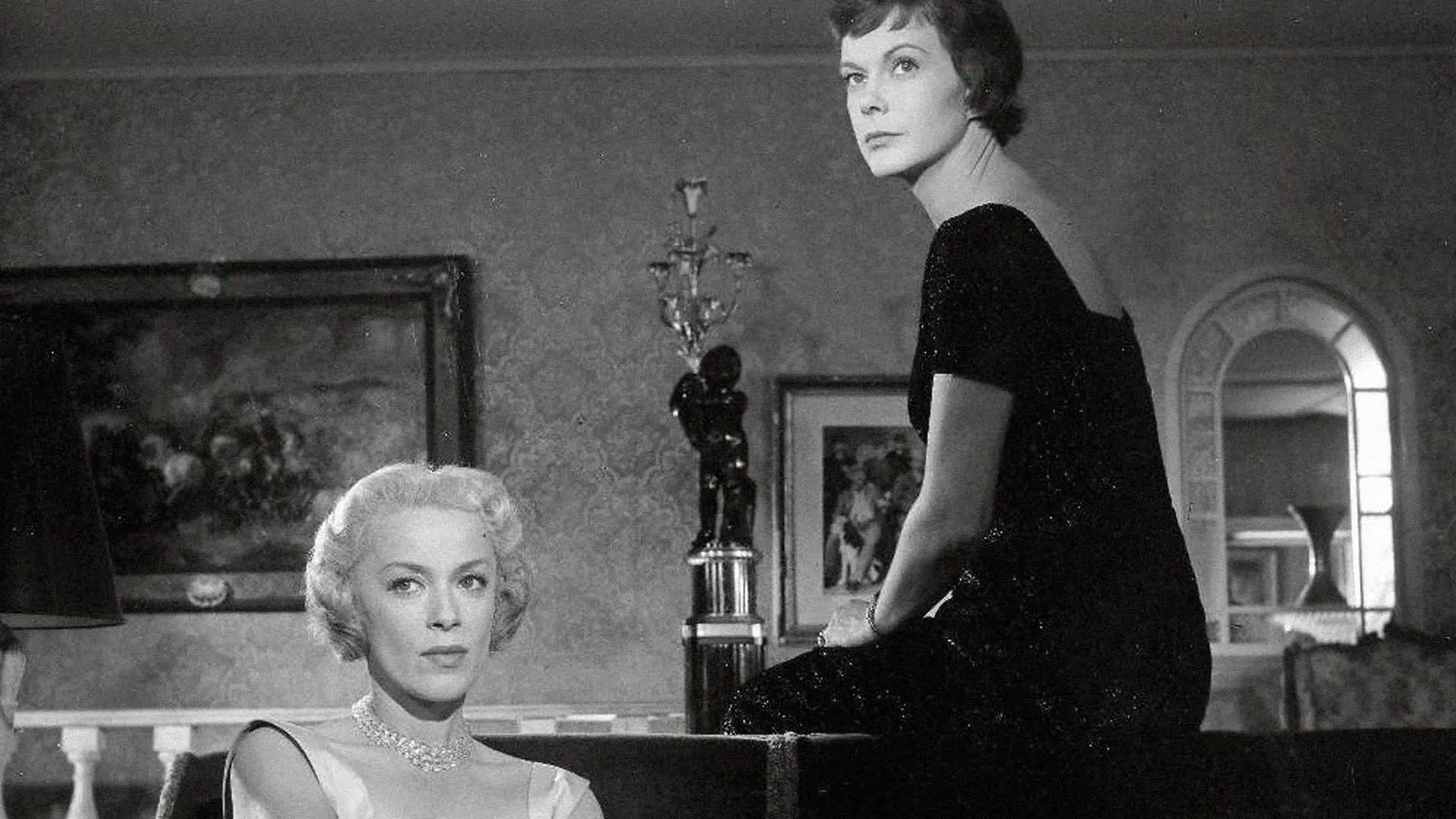 The Lady in Black backdrop