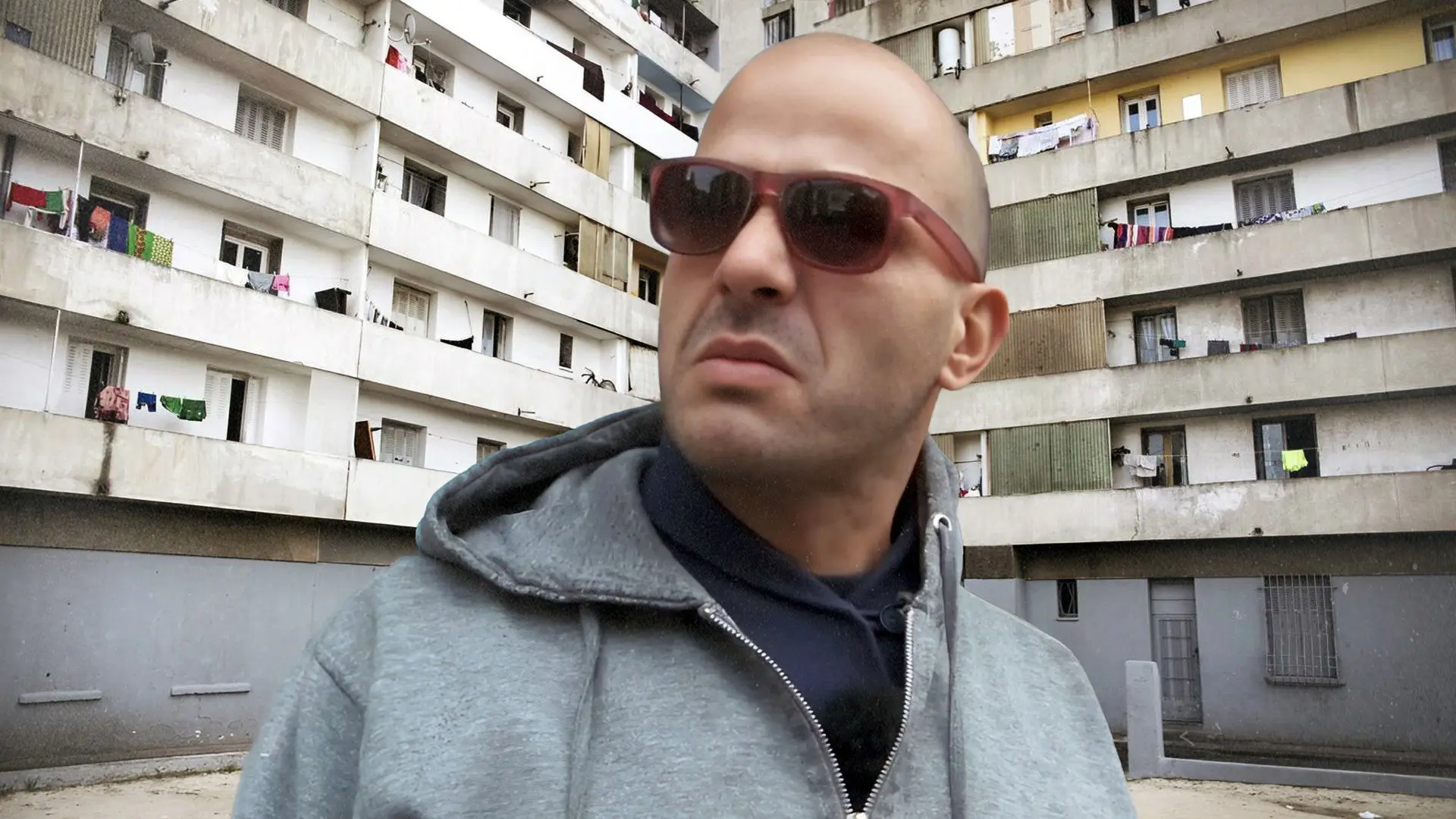 Tozemouk Tozenight backdrop