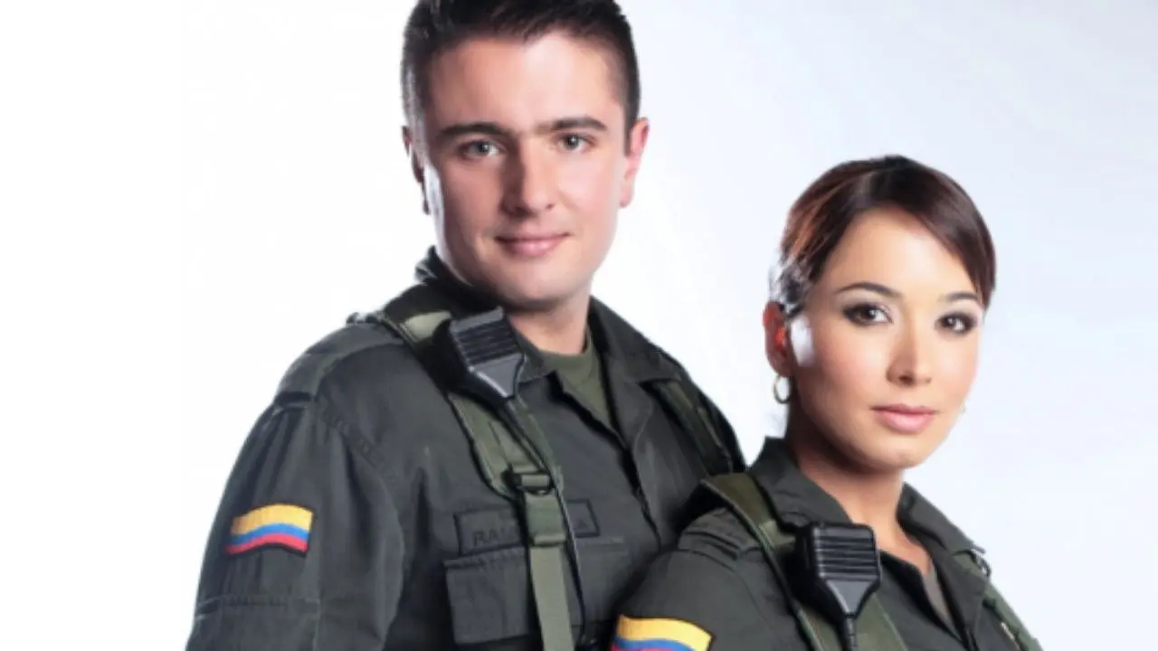 Corazones Blindados backdrop