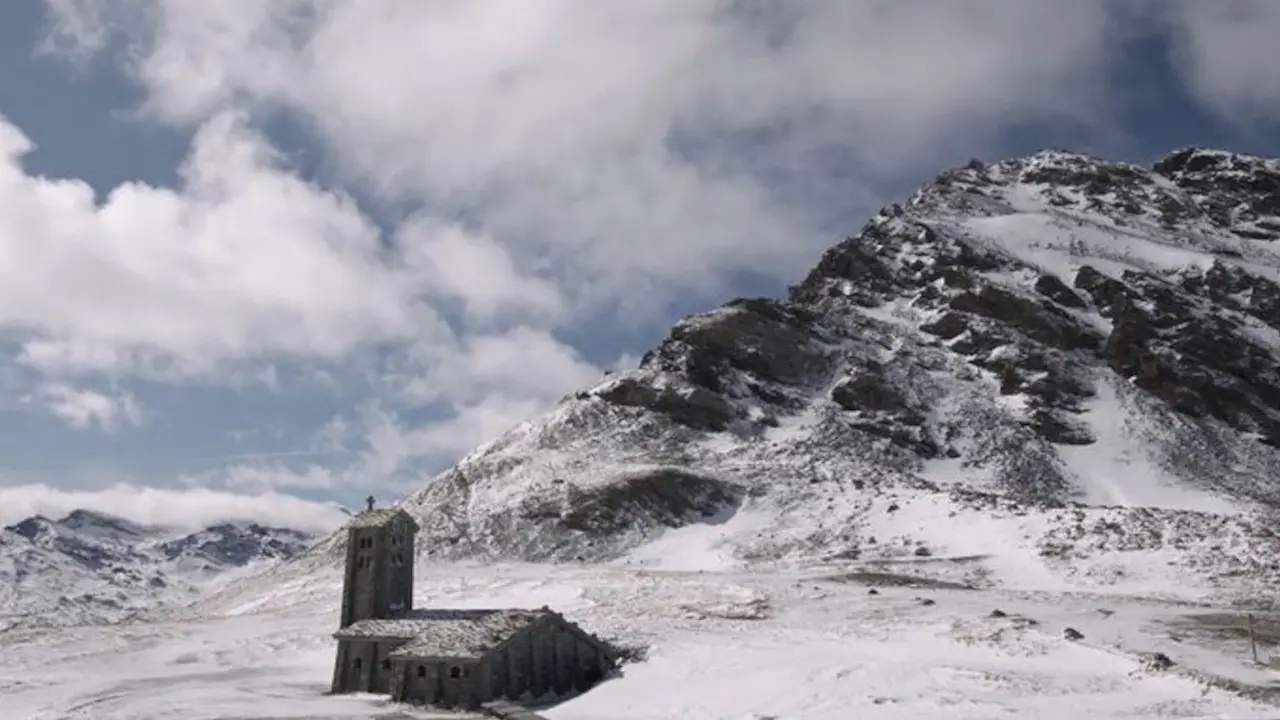 La grande saga de nos montagnes - Les Alpes backdrop