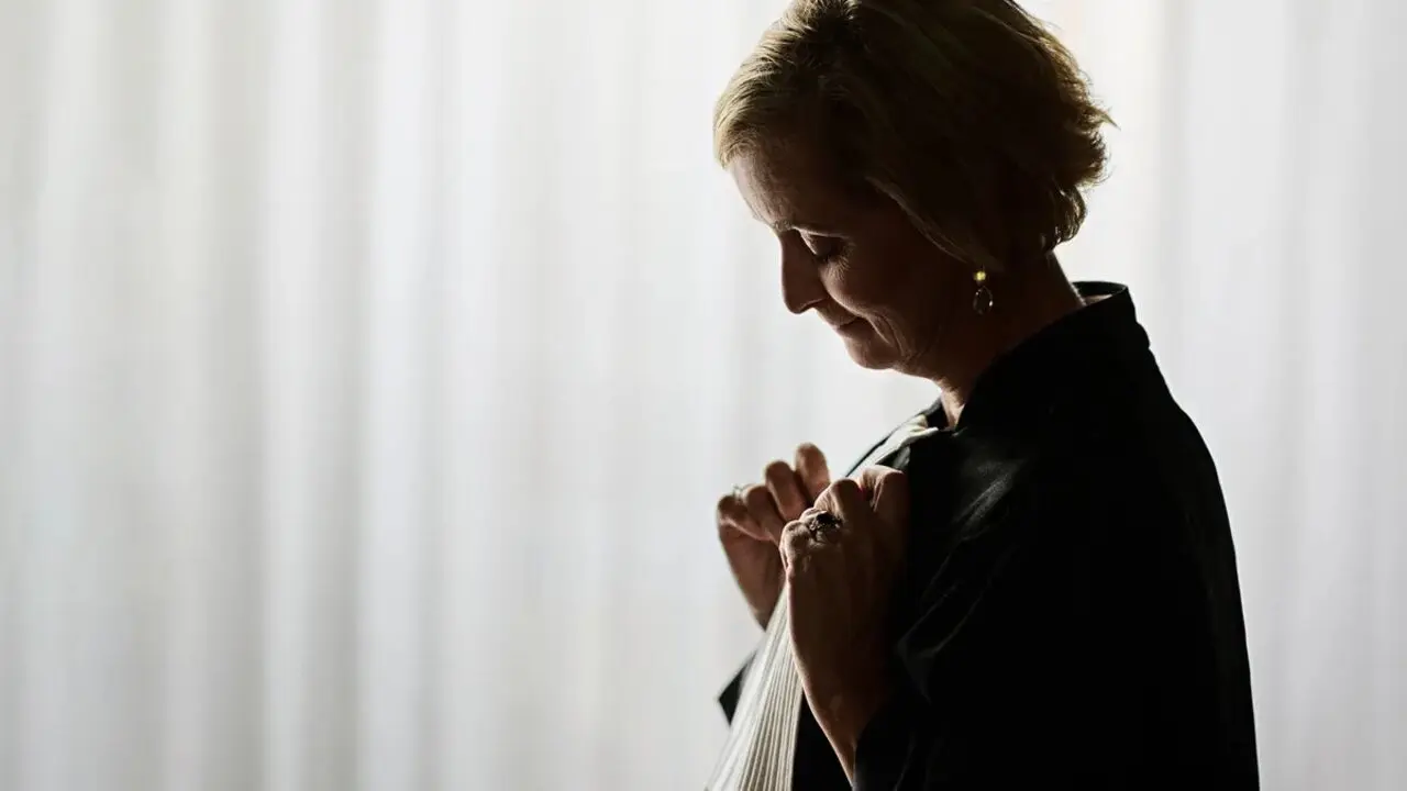 De Rechtbank backdrop