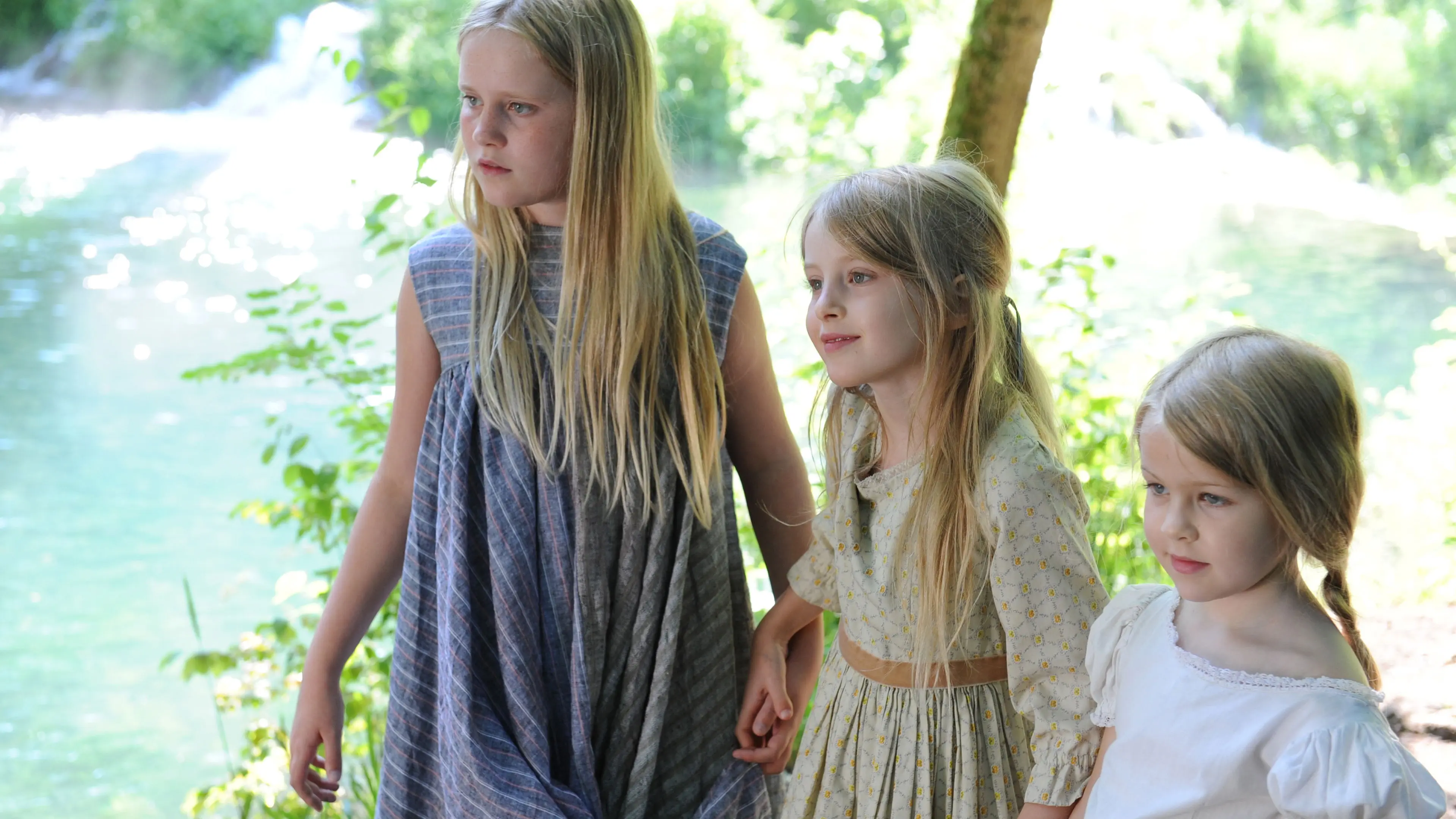 Der Teufel mit den drei goldenen Haaren backdrop