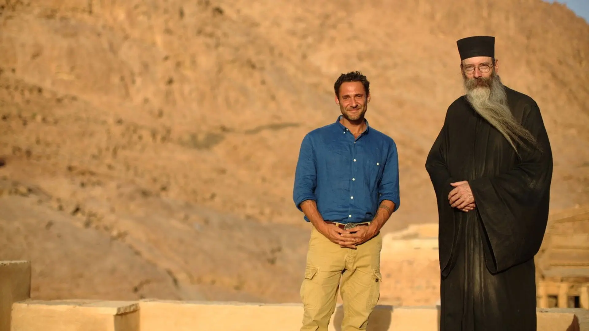 Bible Hunters backdrop