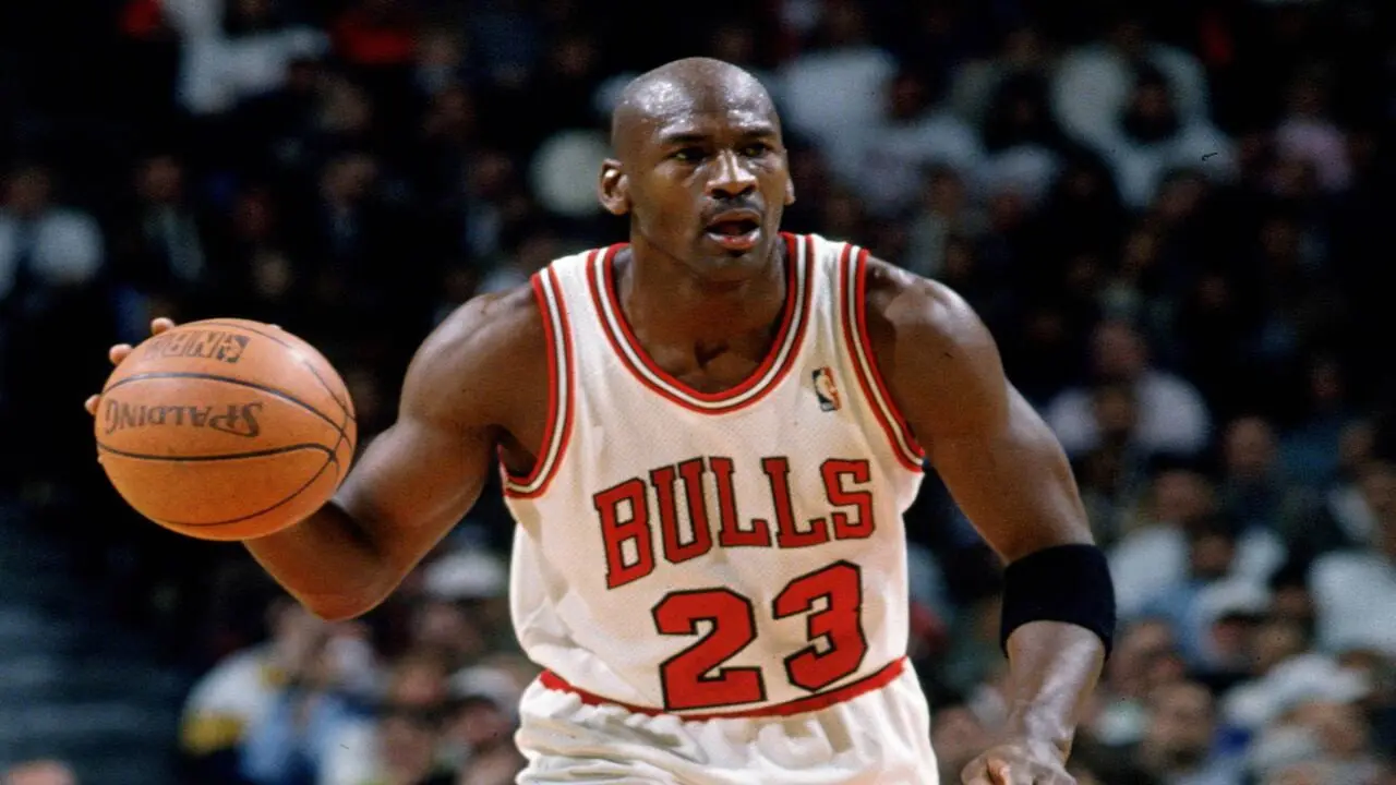 Michael Jordan to the Max backdrop