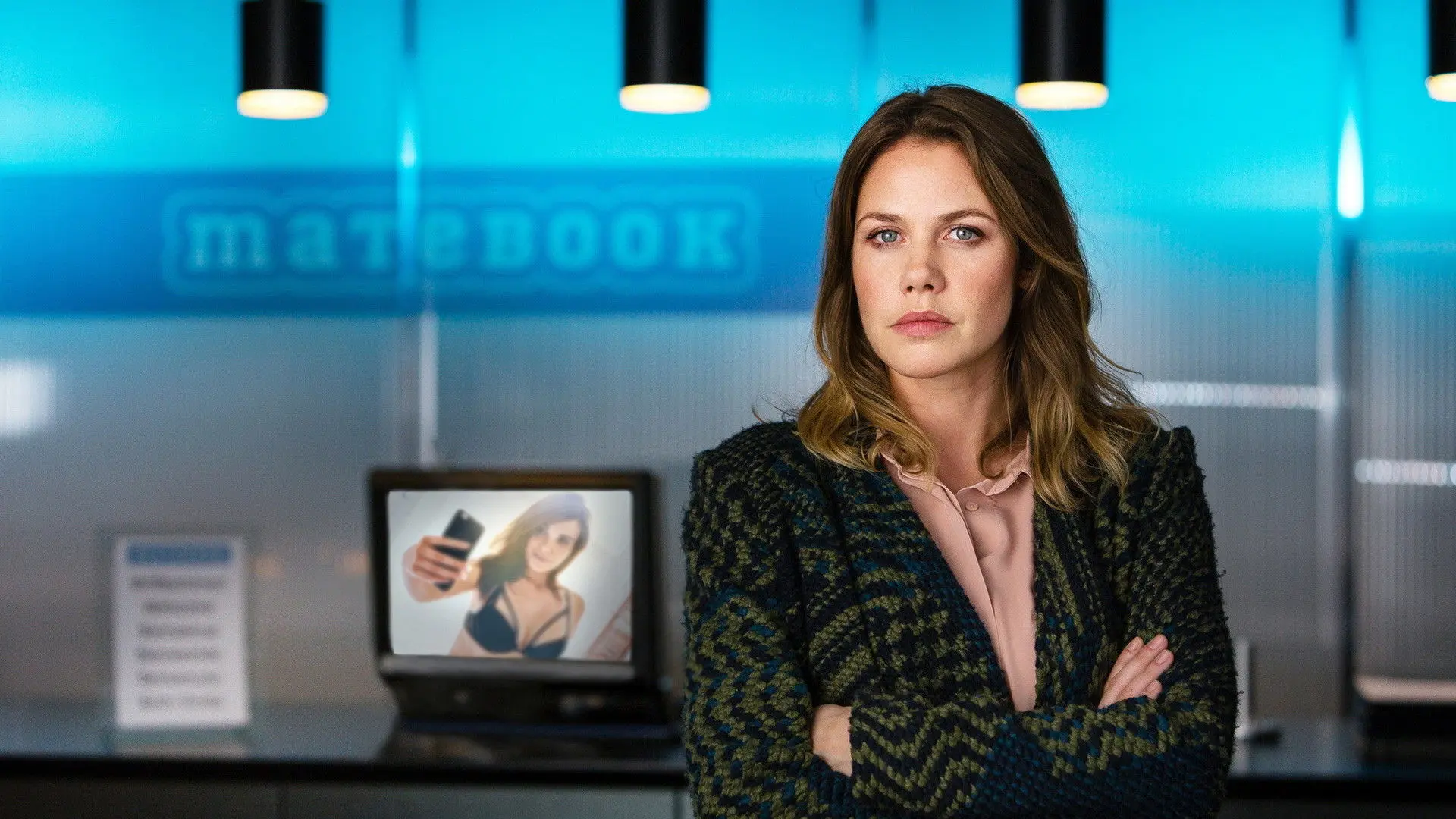 Nackt. Das Netz vergisst nie. backdrop