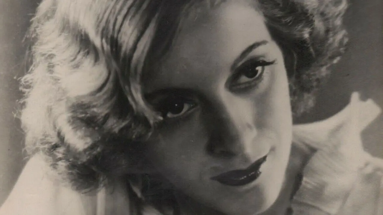 Two Sinners backdrop