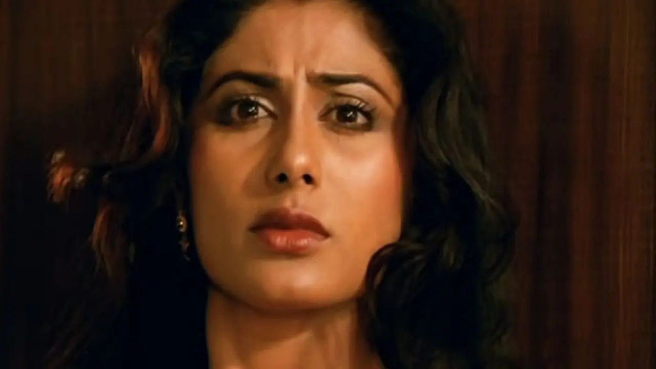 Aakhir Kyon? backdrop