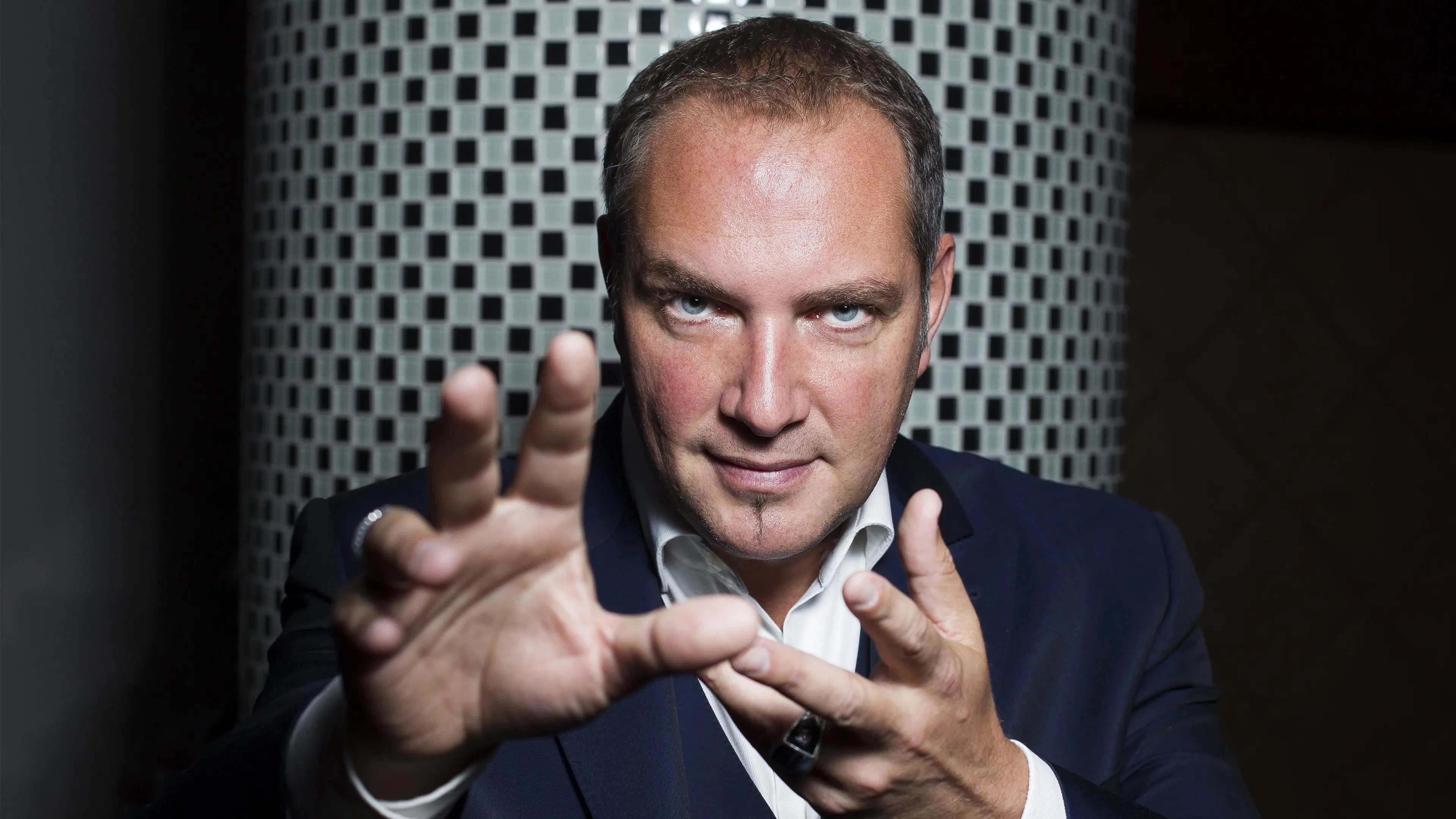 Stars sous hypnose backdrop