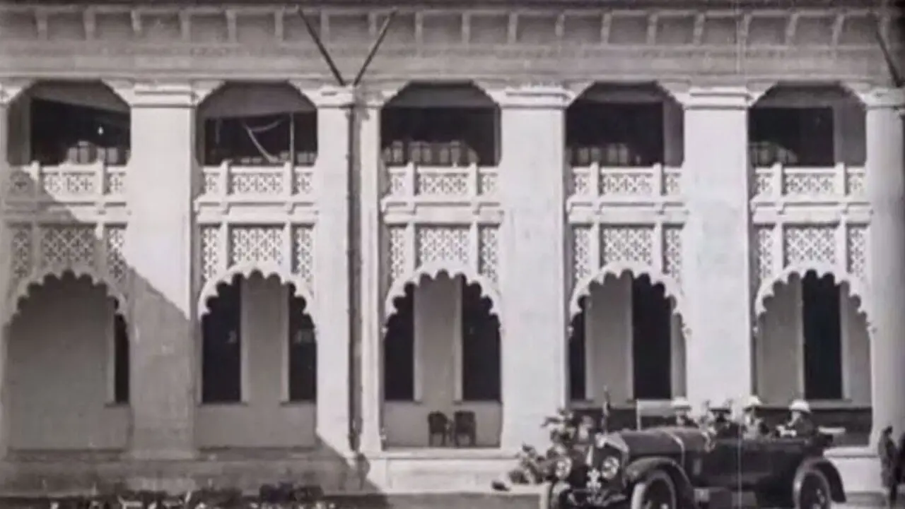 Edward Prince of Wales' Tour of India: Bikaner, Lucknow, Benares, Nepal and Great Tiger Shoot backdrop