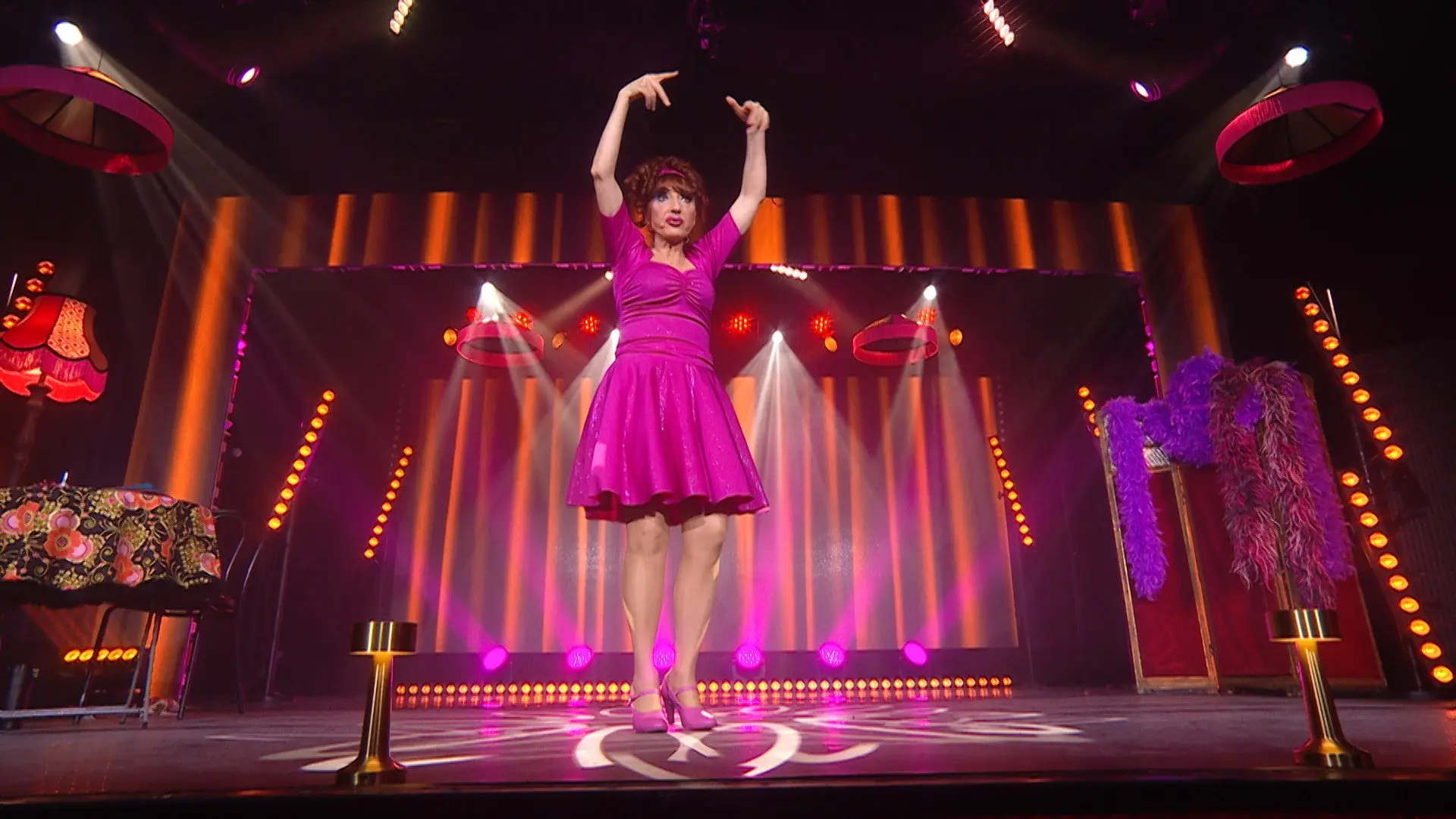Mado fait son cabaret backdrop