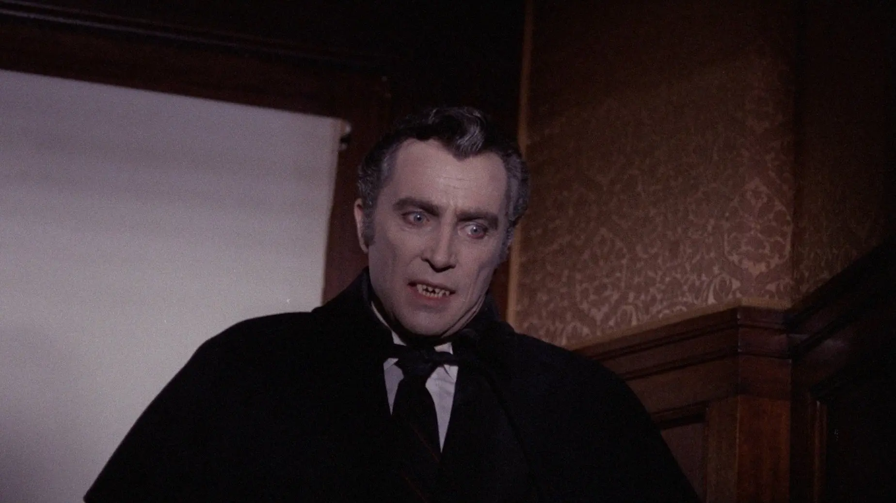 Count Yorga, Vampire backdrop