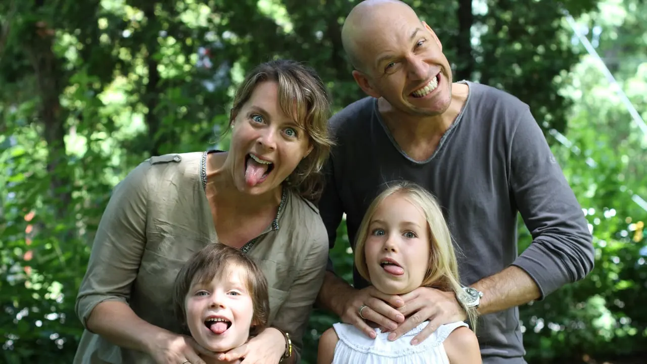 Les Beaux Malaises backdrop