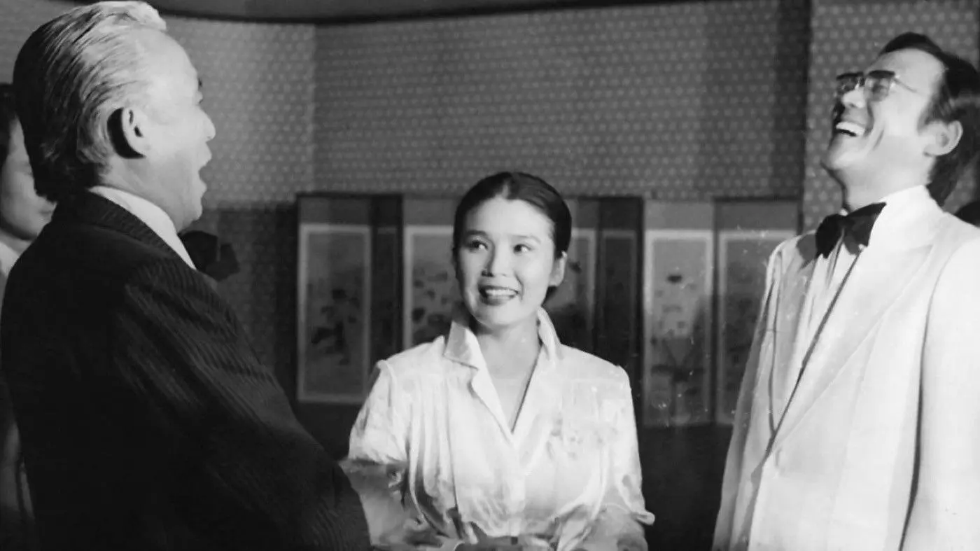 Splendid Outing backdrop