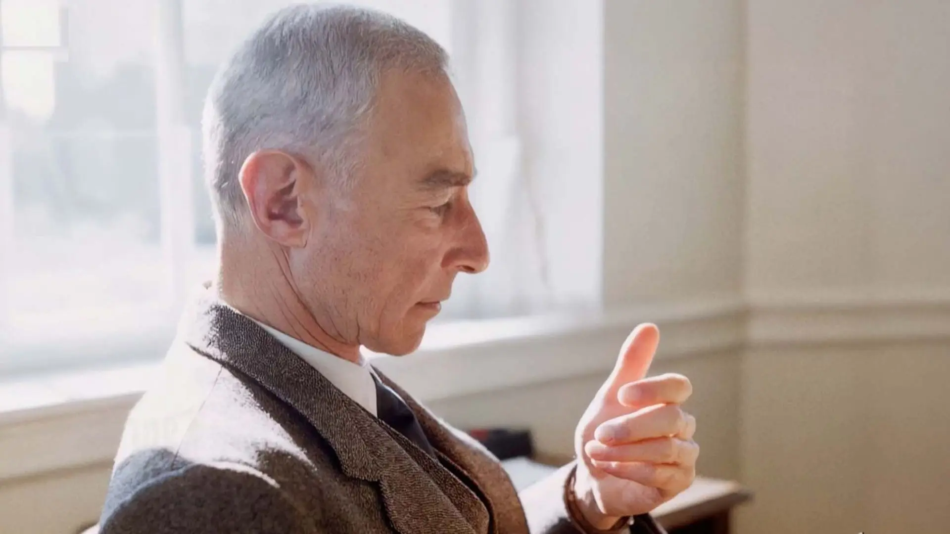 Spionagefall Robert Oppenheimer backdrop