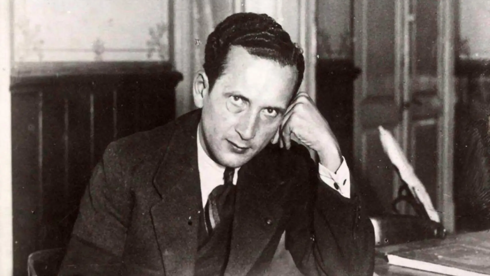 Boris Skossyreff, l'estafador que va ser rei backdrop