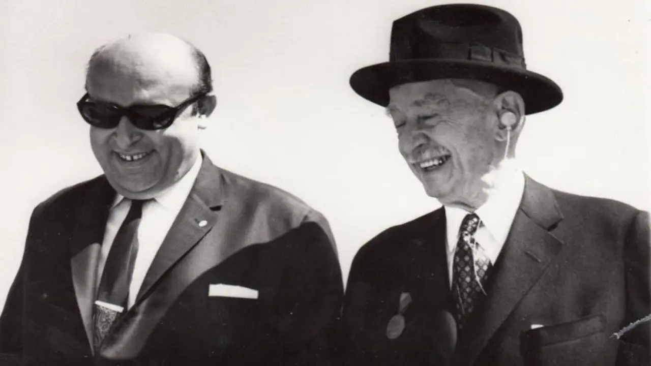 12 Mart: "Demir-El" backdrop