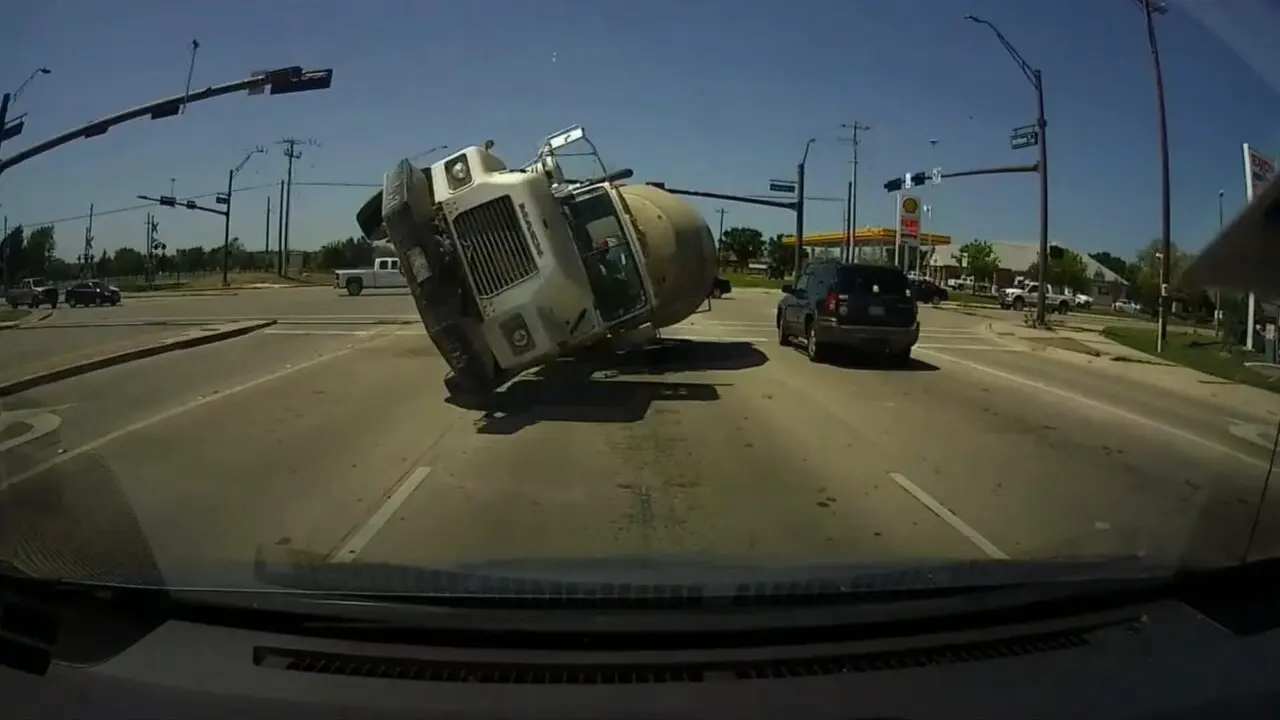 Roads from Hell: Caught on Camera backdrop