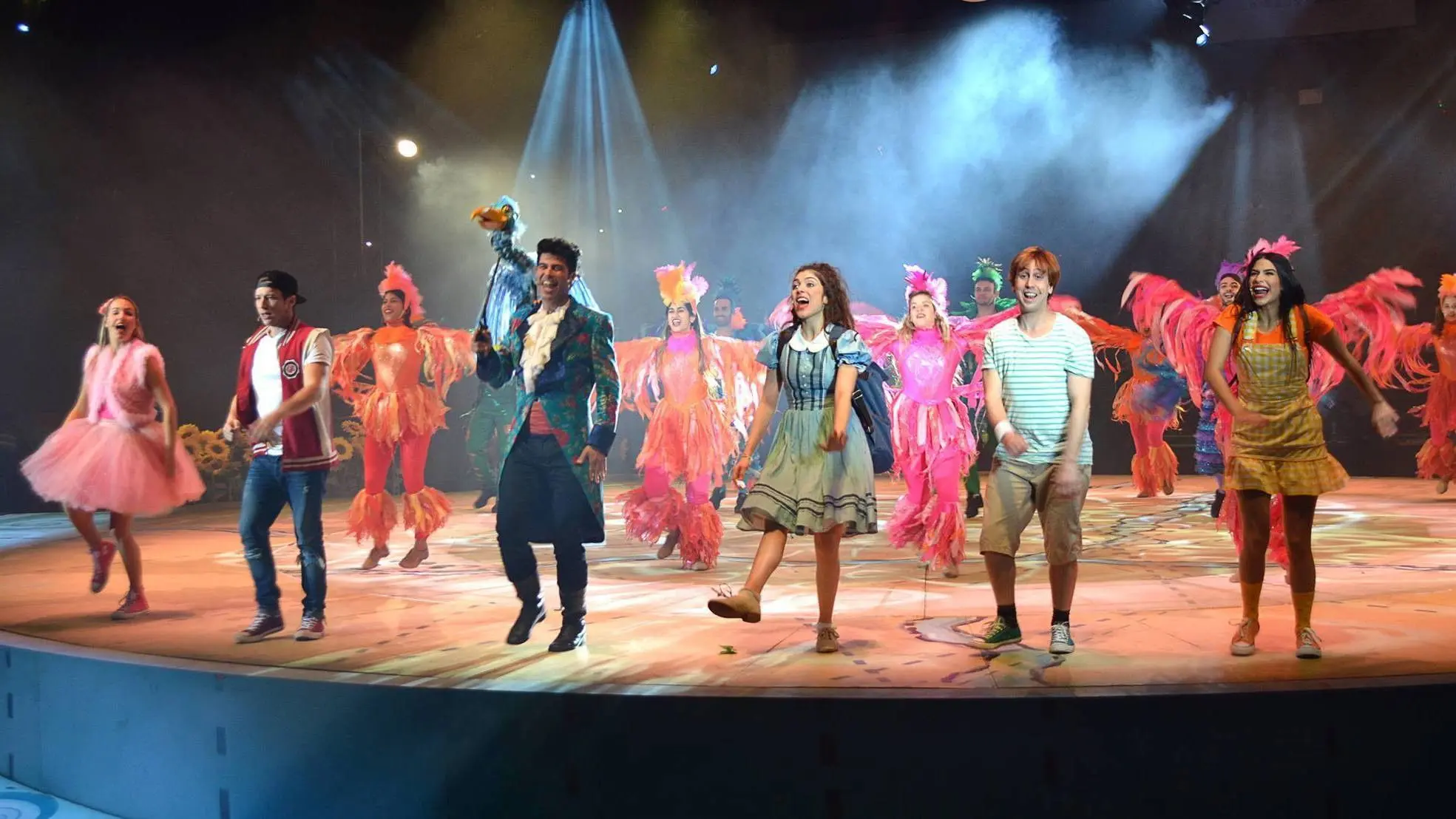 Motek Shel Pestival 9 Yotzim Laderech backdrop