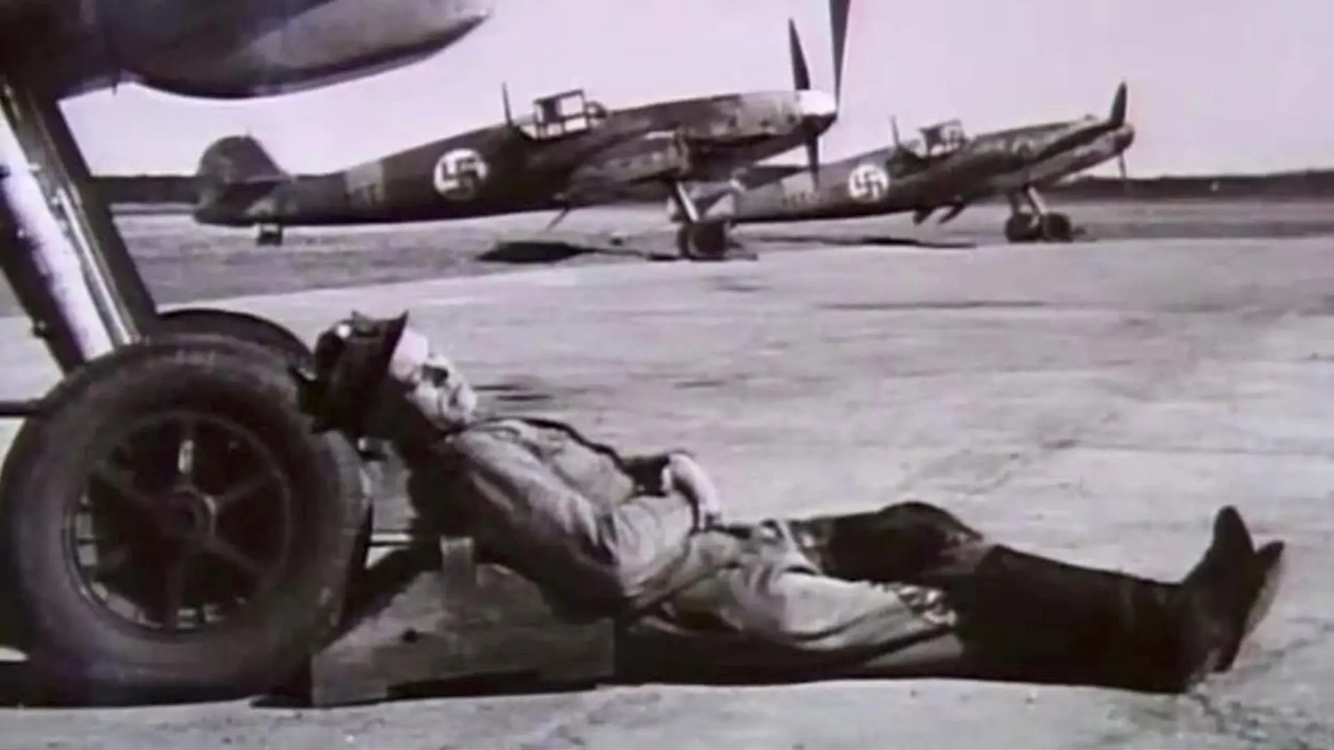 Air War Over Finland 1939-1945 backdrop