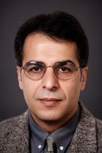 Savaş Akova