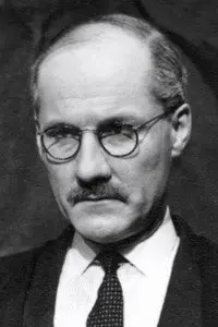 Angus MacKay
