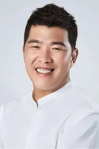 Geun-Woo Jung