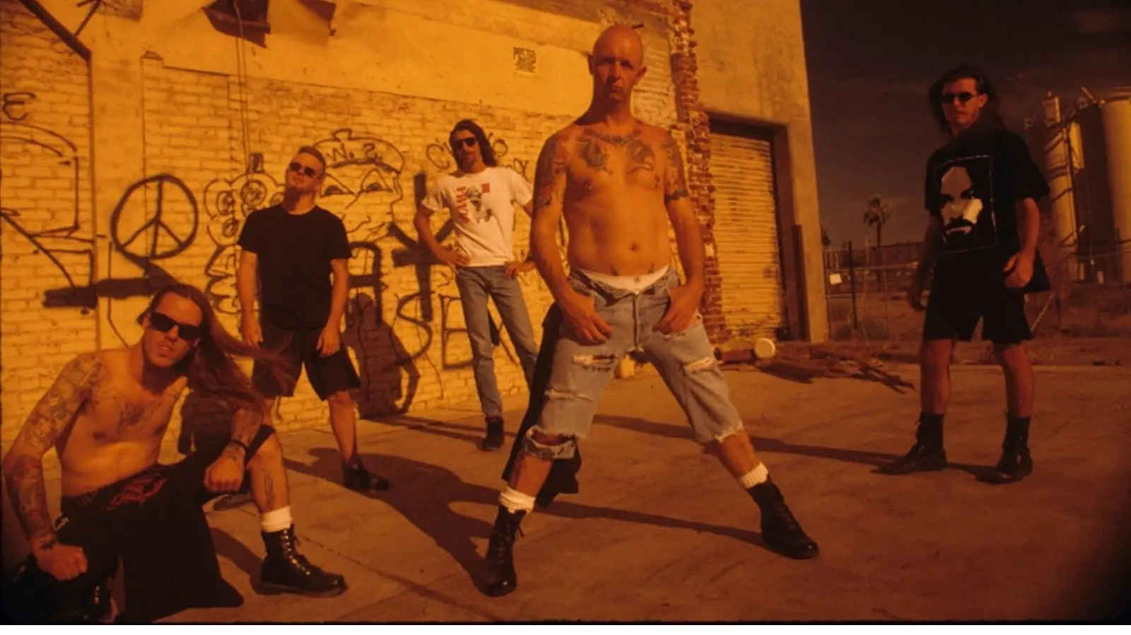 Fight: Into the Pit backdrop