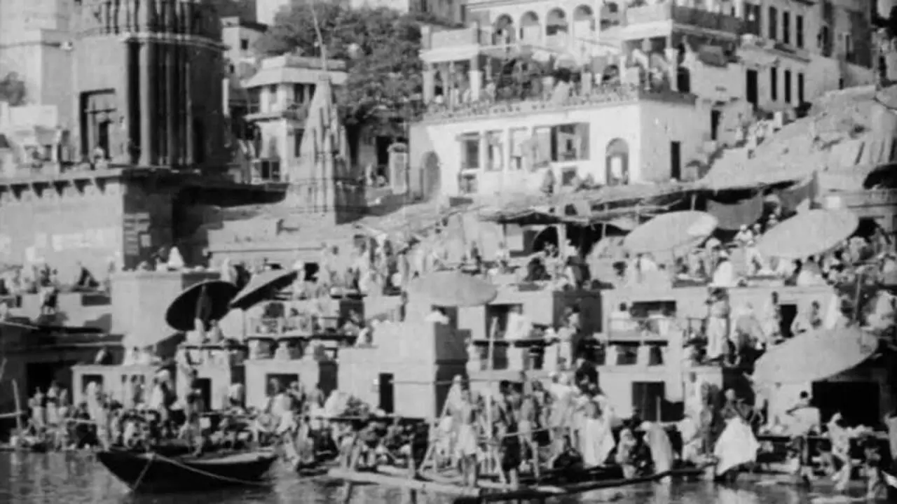 Benares Chungking Ichang backdrop