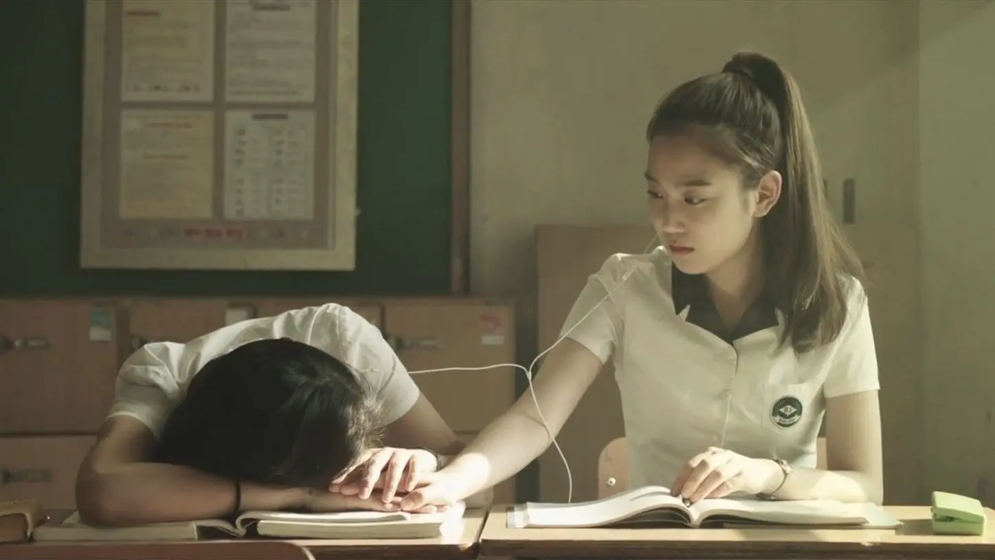 Alice: Crack of Season backdrop