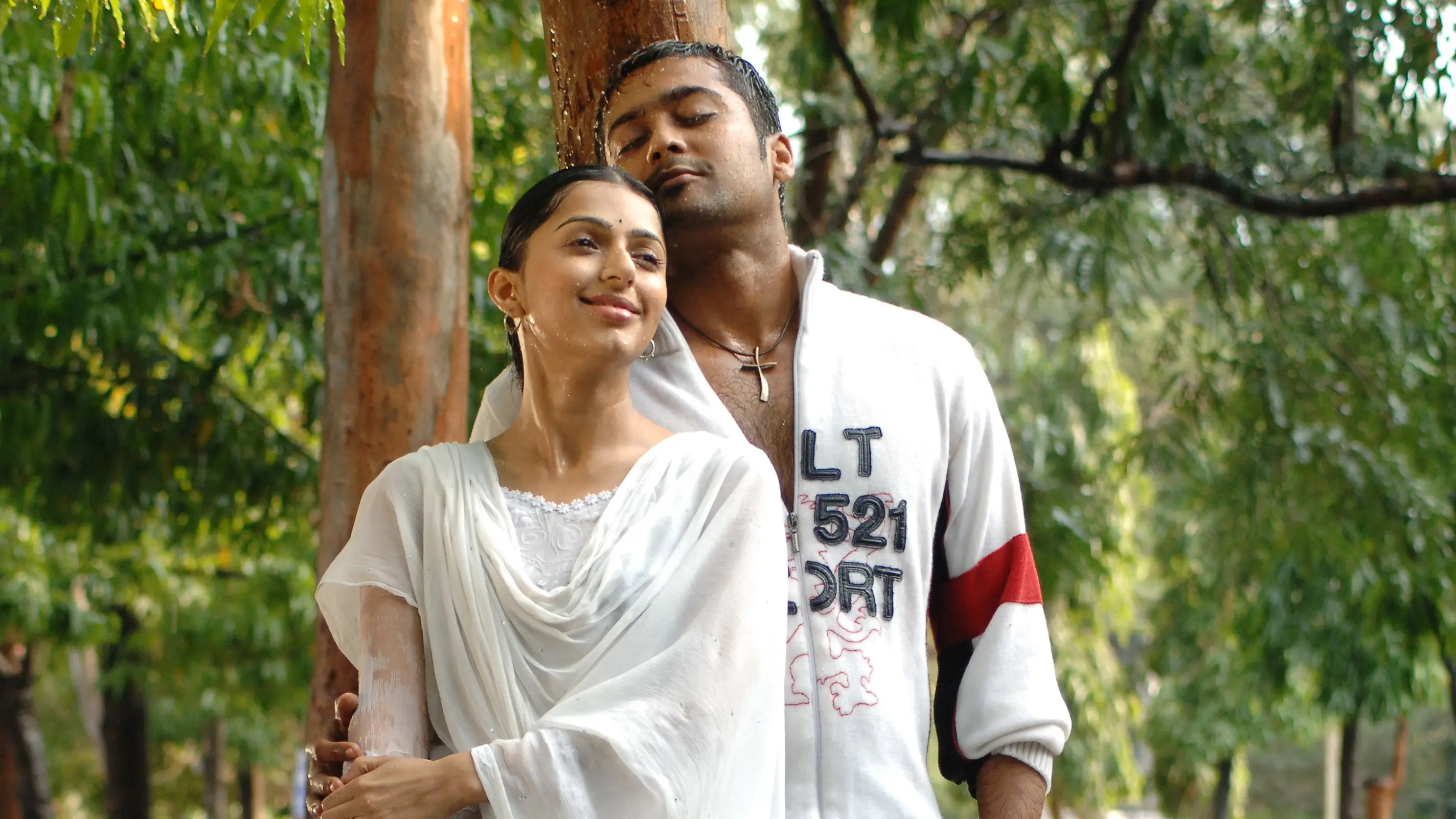 Sillunu Oru Kaadhal backdrop