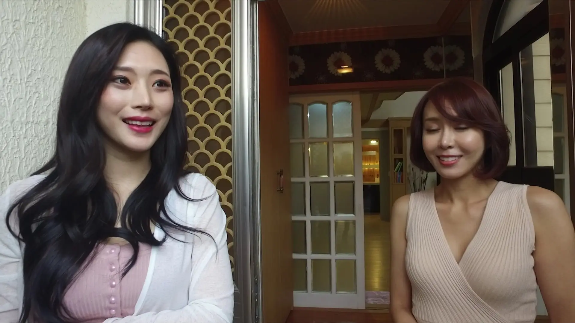 Delicious Room Salon Service backdrop