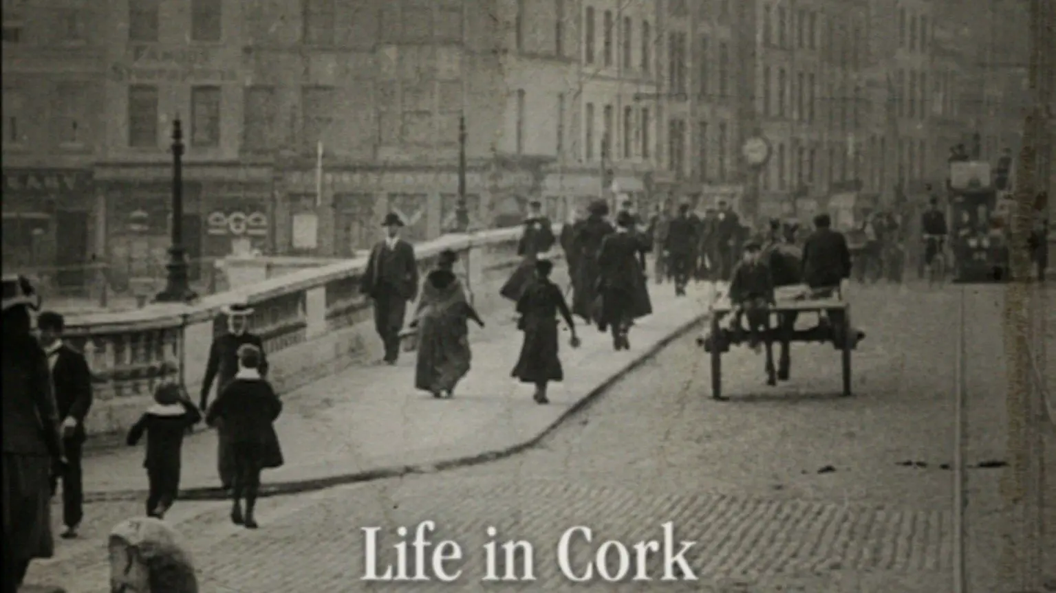 Mitchell & Kenyon in Ireland backdrop