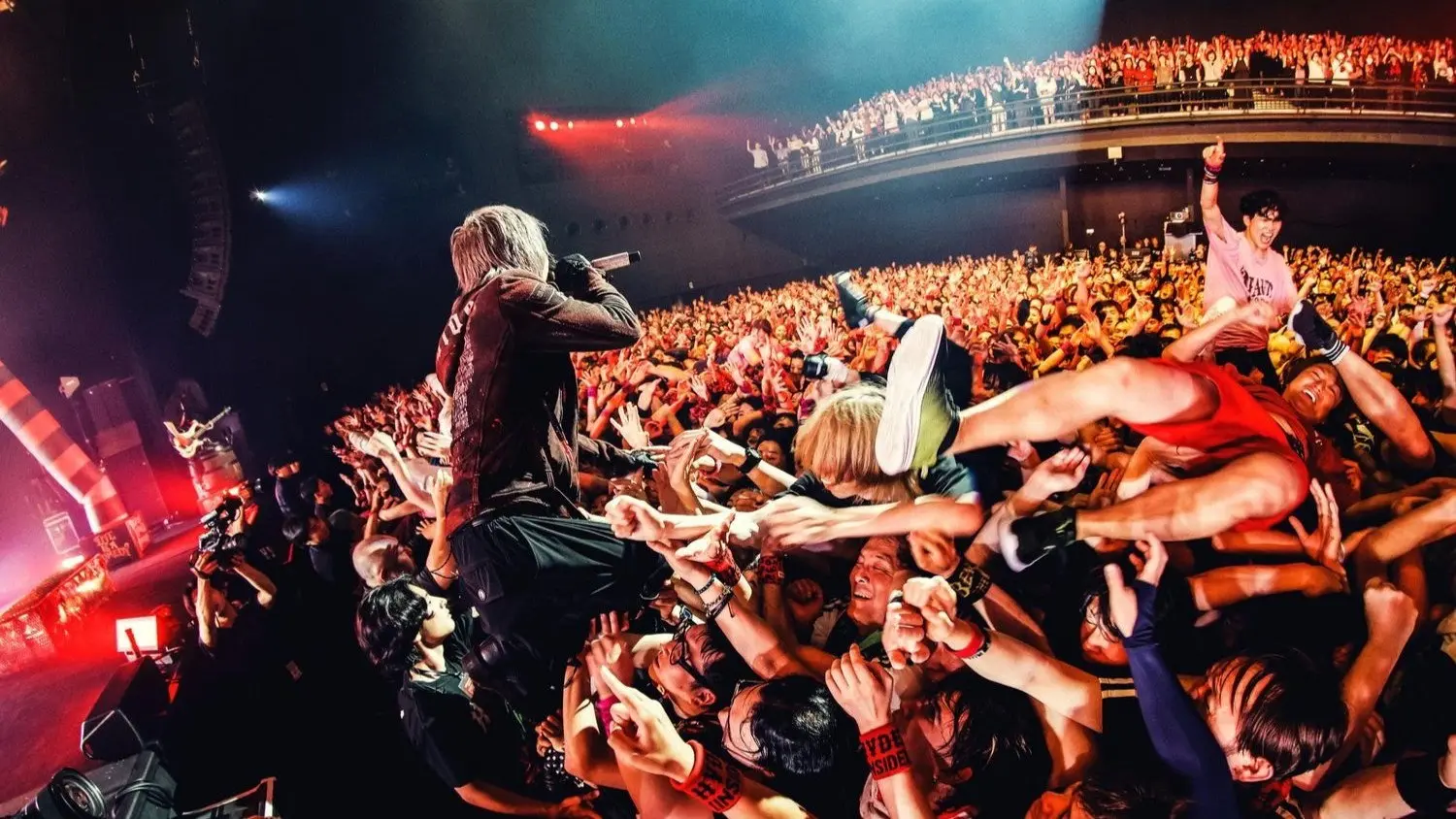 HYDE (INSIDE) LIVE 2025 WORLD TOUR: Beauty & The Beast backdrop