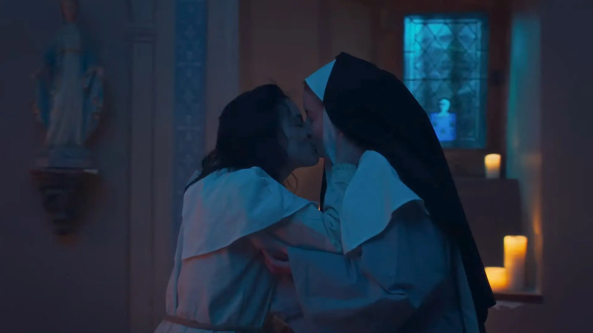 Je t'aime, Julie backdrop