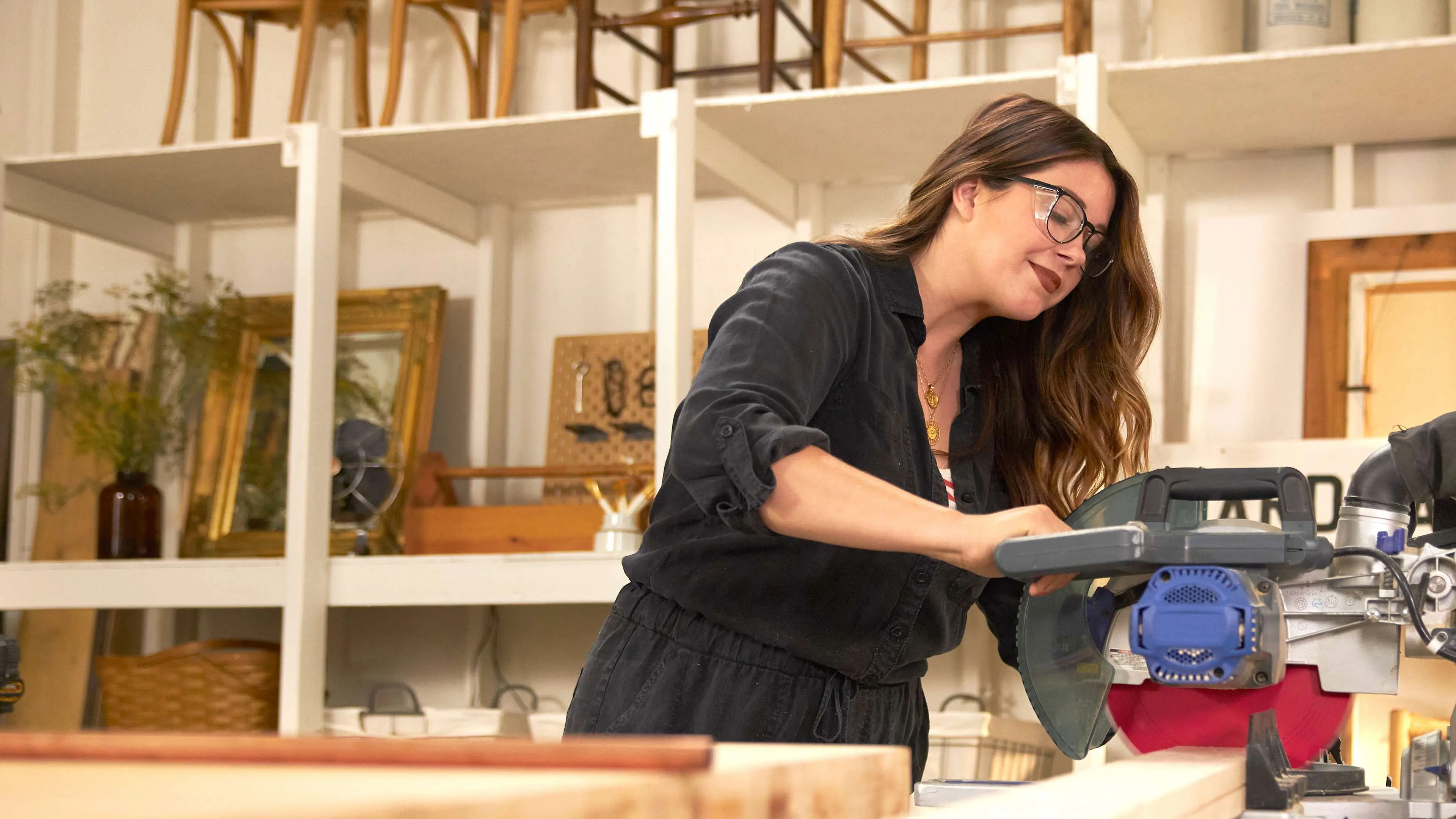 Makeover by Monday backdrop