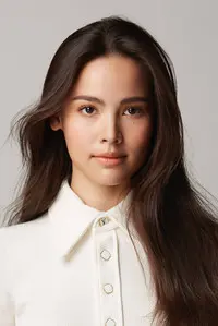 Urassaya Sperbund